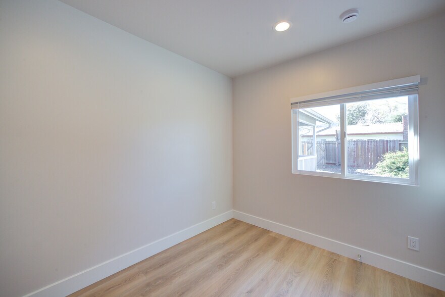 Building Photo - 1238 Coral St