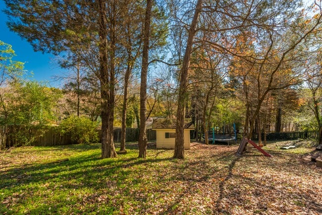 Building Photo - 420 Shelbyville Rd