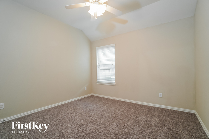 Building Photo - 6403 Alicia Way Dr