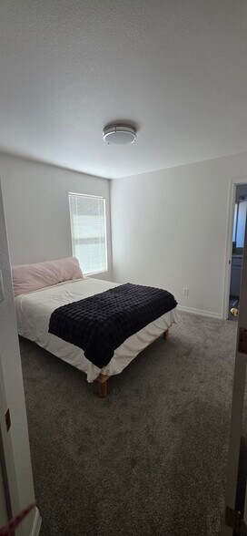 Building Photo - 2512 Maiden Grass Rd NW