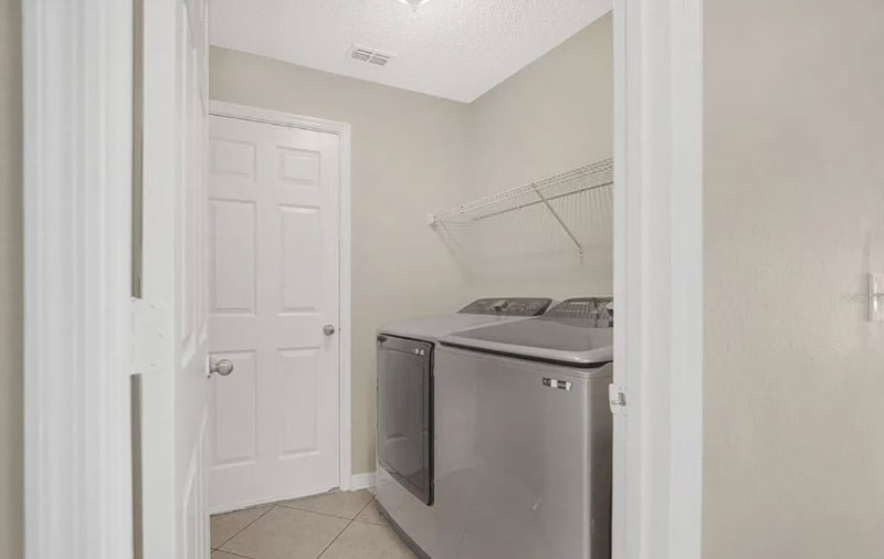 Building Photo - 15181 Sugargrove Way