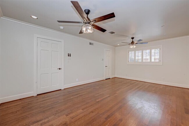 Building Photo - 12419 Huntingwick Dr