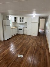 Building Photo - 8367 Countryside Dr