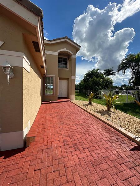 Building Photo - 13376 SW 47th St