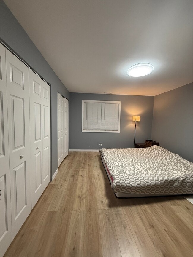 Building Photo - 1498 E Ports O Call Dr