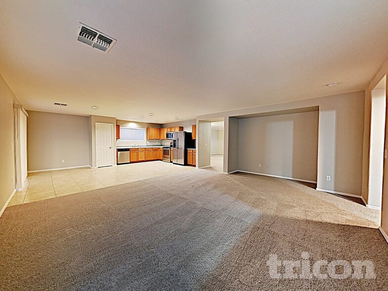 Building Photo - 25685 W Pleasant Ln