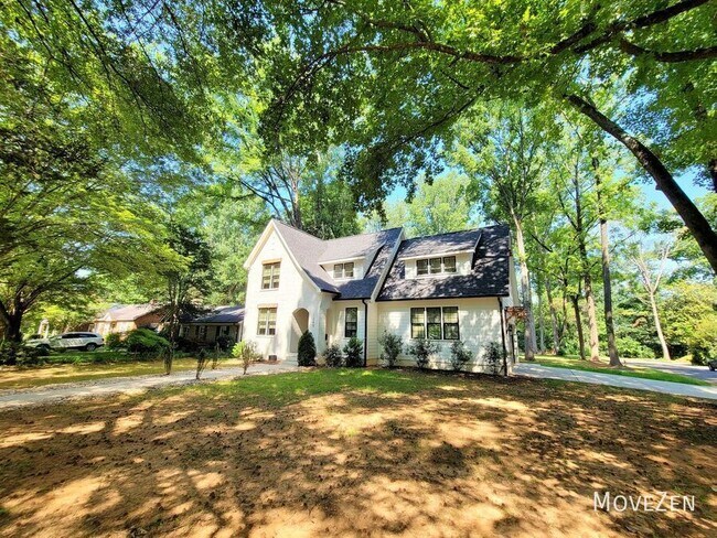 Building Photo - 1265 Pinecrest Ave