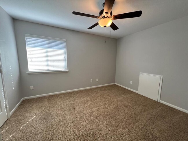 Building Photo - 146 Black Swan Pl