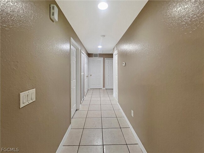 Building Photo - 5231 27th St SW