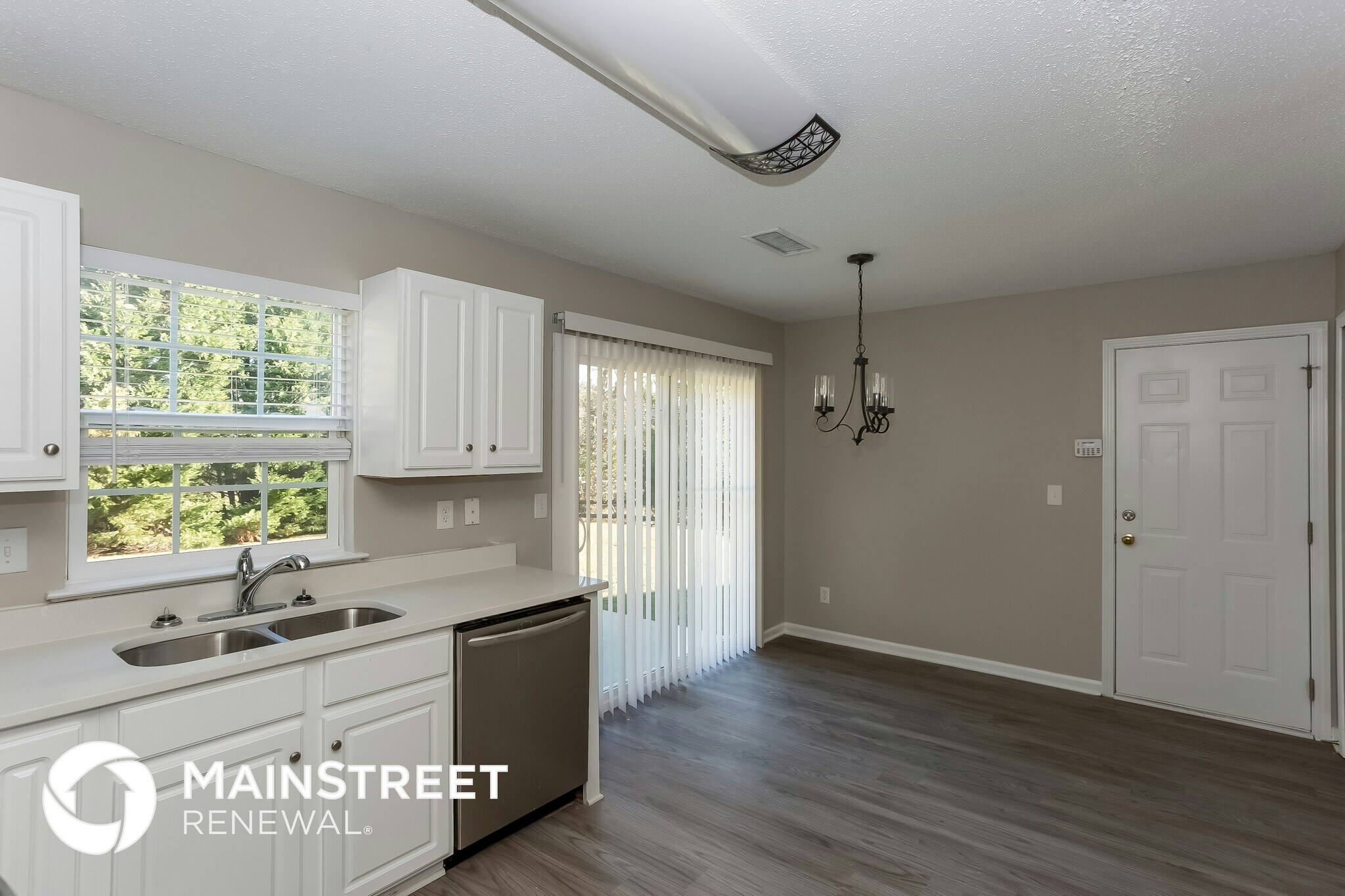 Building Photo - 9322 Arbor Creek Dr