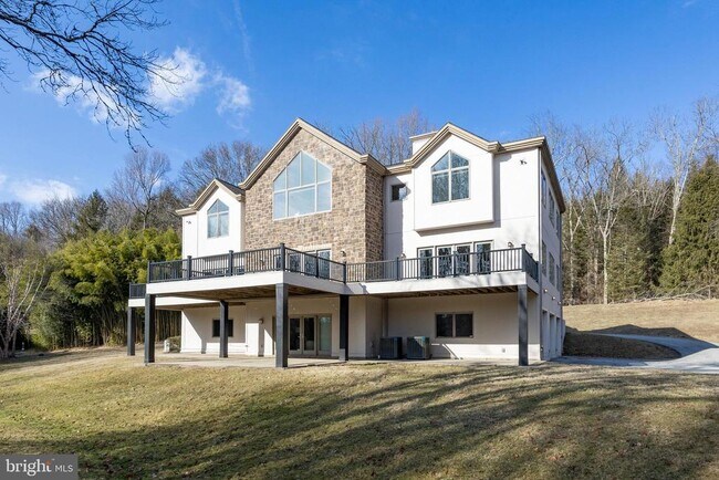 Building Photo - 115 Bullock Rd