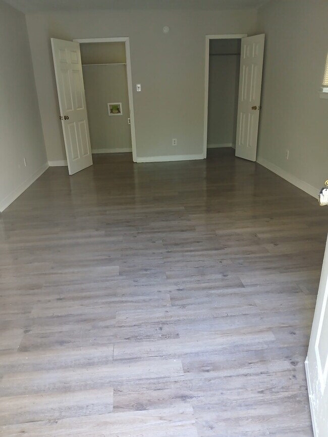 Building Photo - 3563 Dauphin Island Pkwy
