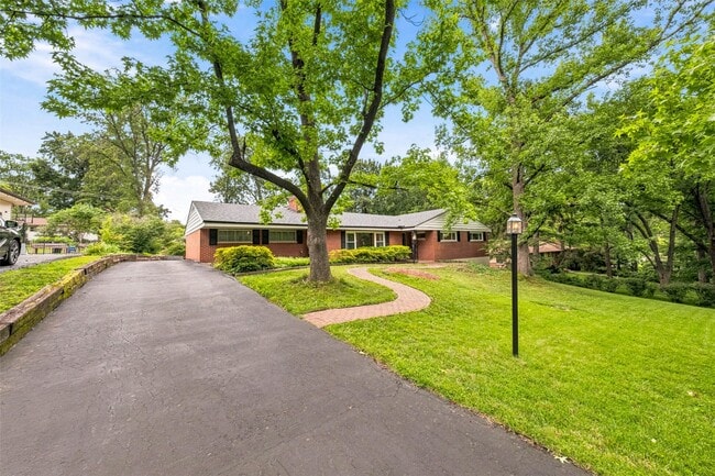 Building Photo - 23 Beaver Dr