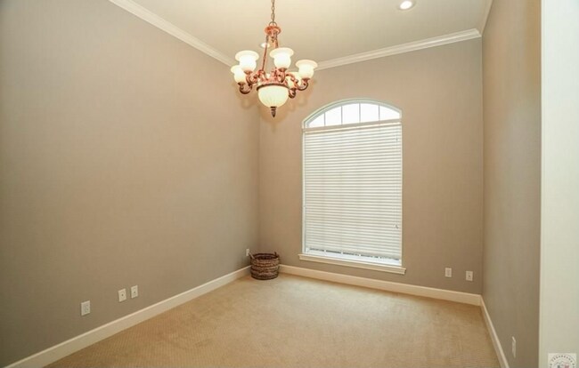 Building Photo - Beautiful, Spacious 4 bedroom Home for Rent!
