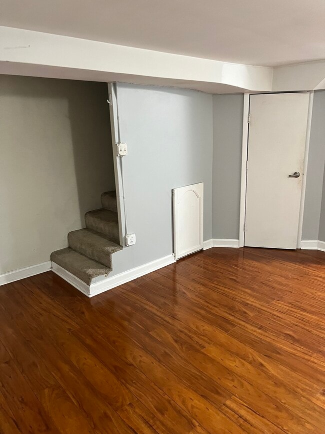 Building Photo - 3001 16th Rd S