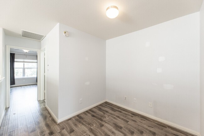 Building Photo - 24662 Folkstone Cir