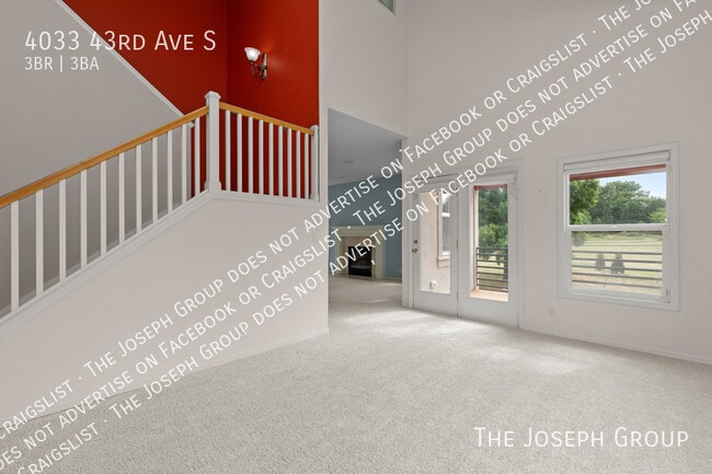 Building Photo - 4033 43rd Ave S