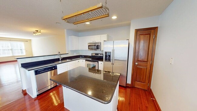 Building Photo - 5930 Winberry Creek Dr