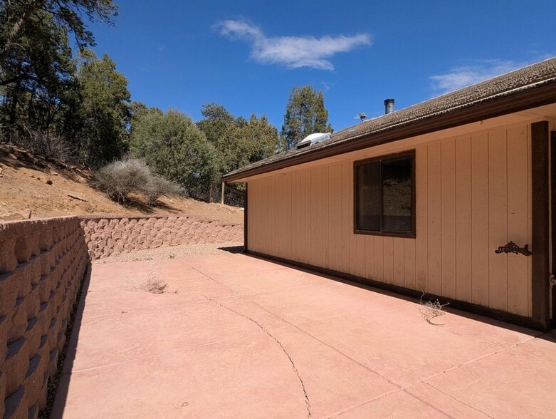 Building Photo - 4 Cavaletti Ct