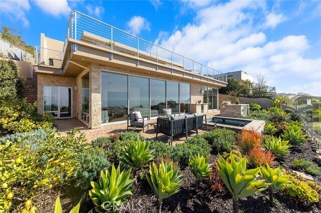 Building Photo - 3355 Alta Laguna Blvd