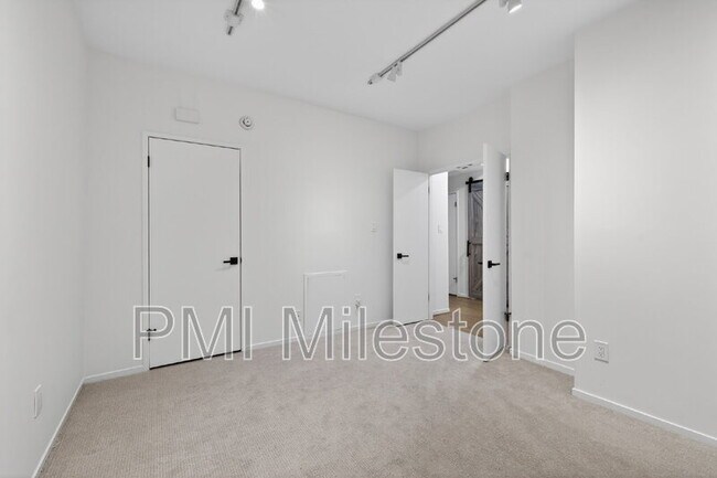Building Photo - 7830 Whiterim Terrace