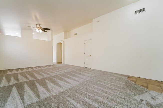 Building Photo - 5133 S Lavender Hills Ln