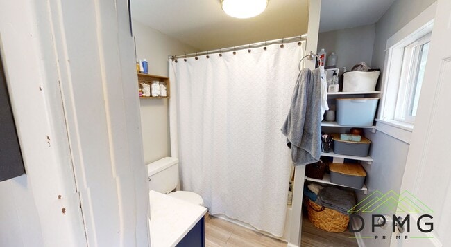 Building Photo - 132 S Clemens Ave