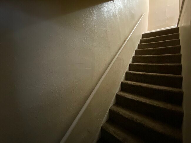 Building Photo - 2103 Delaware St