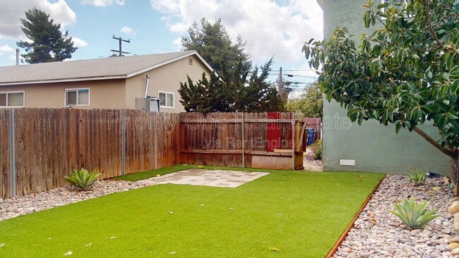 Building Photo - 6023 Severin Dr