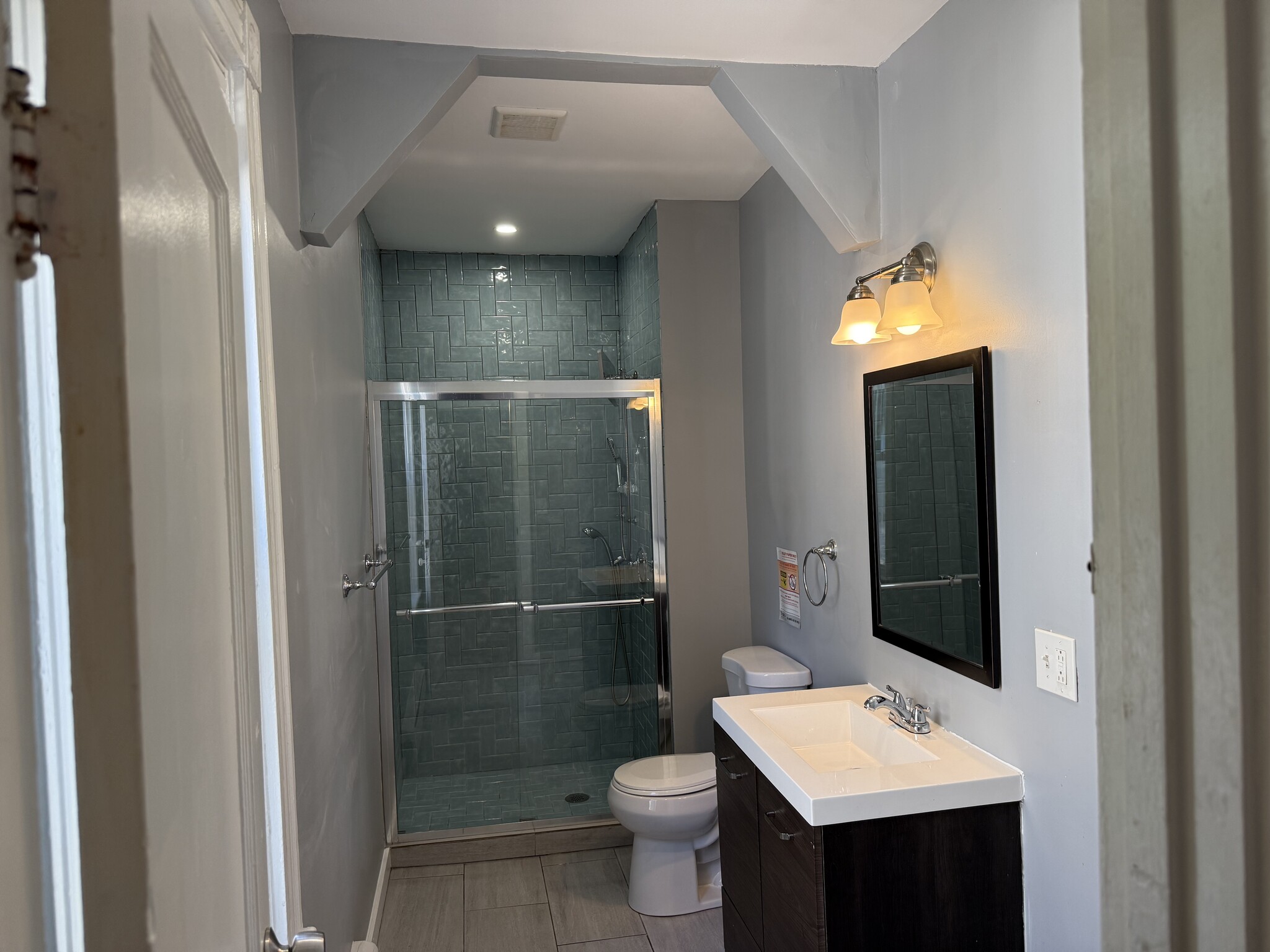 Apt 2: Bathroom - 57 Mozart St