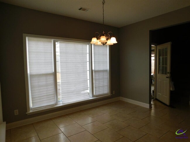 Building Photo - 714 Bay Laurel Cir