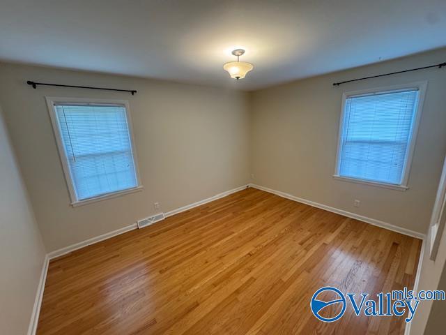 Building Photo - 808 Muriel Dr SE