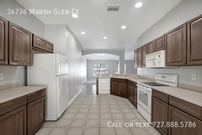 Building Photo - 34736 Marsh Glen Ct