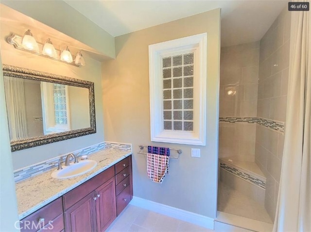 Building Photo - 15991 Oak Tree Crossing