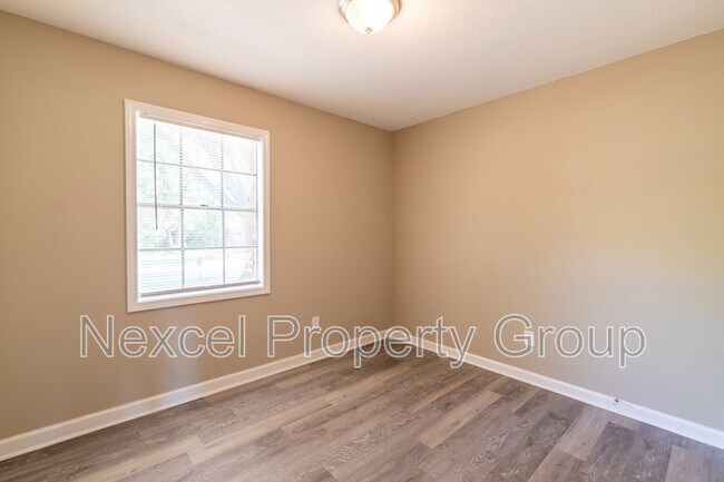 Building Photo - 2248 Colonial Hills Dr