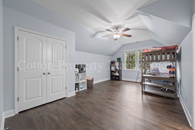 Building Photo - 807 Dan Owen Dr