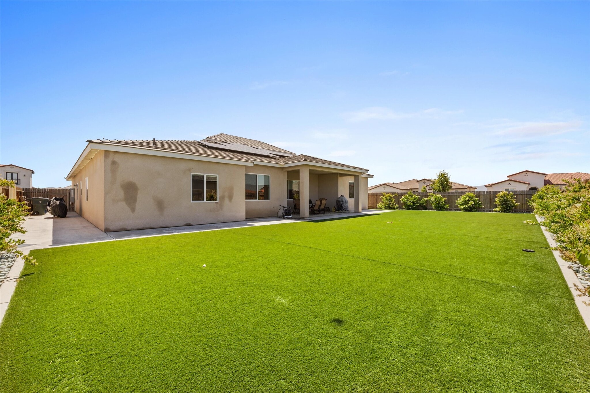 Building Photo - 815 Gilsum Ct