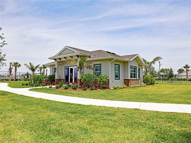 Building Photo - 269 Spg Hl Lk Lp