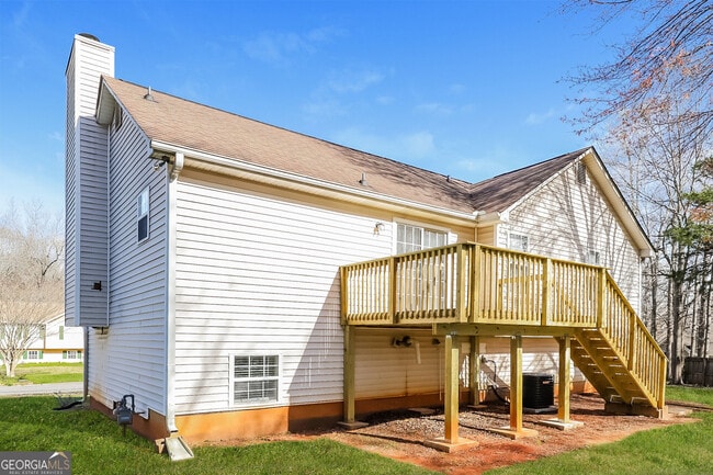 Building Photo - 7015 Bristol Trail