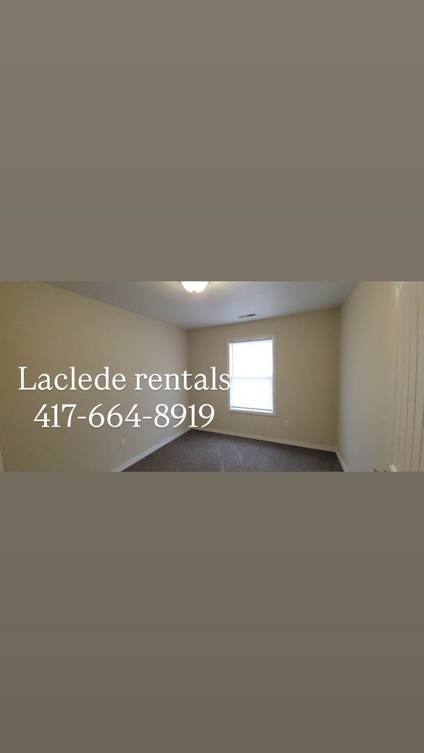 Building Photo - 742 Hogan Dr