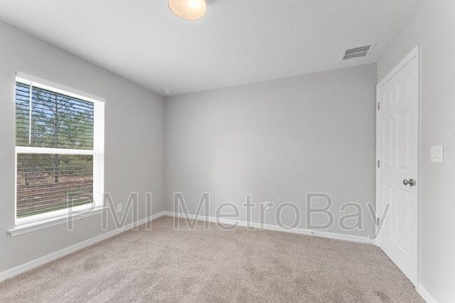 Building Photo - 9461 N Sandree Dr
