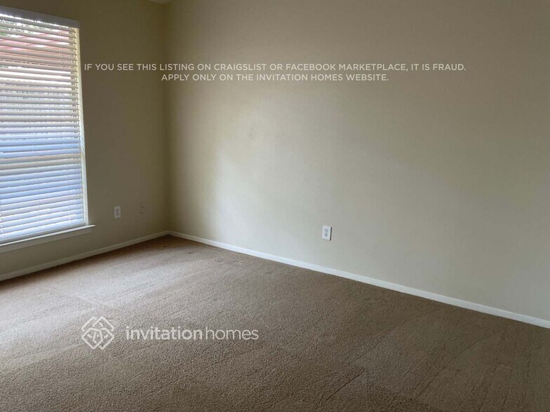 Building Photo - 16751 Summer Dawn Ln