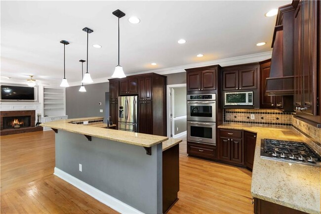 Building Photo - 2755 Runnelwood Ln