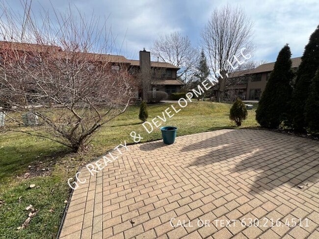Building Photo - 925 Indian Boundary Dr