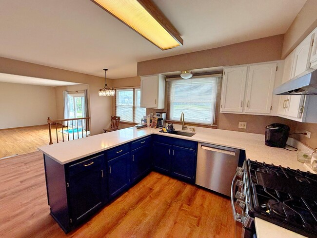 Building Photo - 1013 Pear Tree Ln