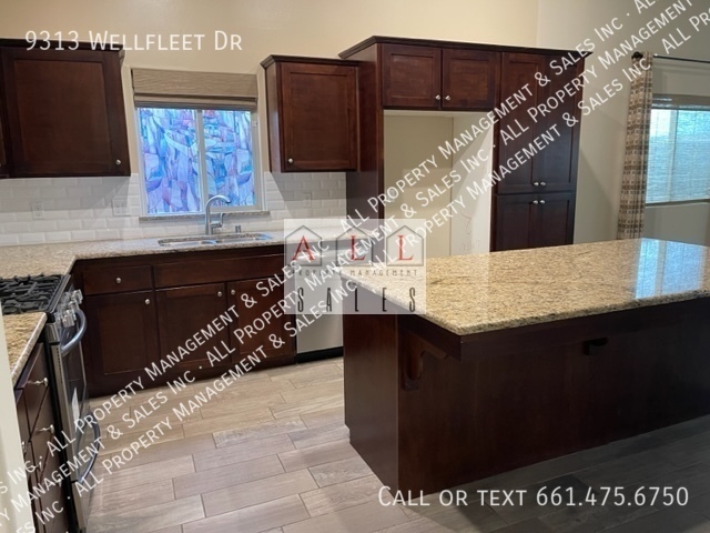 Building Photo - 9313 Wellfleet Dr