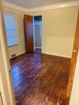 Building Photo - 4016 Clements St