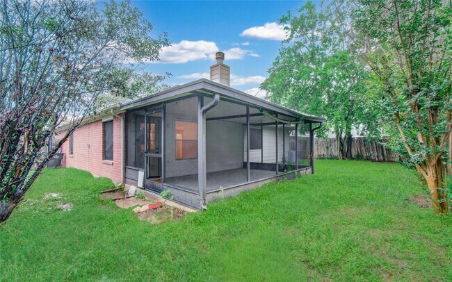 Building Photo - 16835 Carbridge Dr