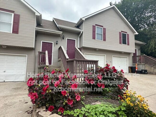 Building Photo - 5656 N Anita Ave