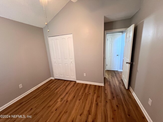 Building Photo - 8160 San Jose Manor Dr E
